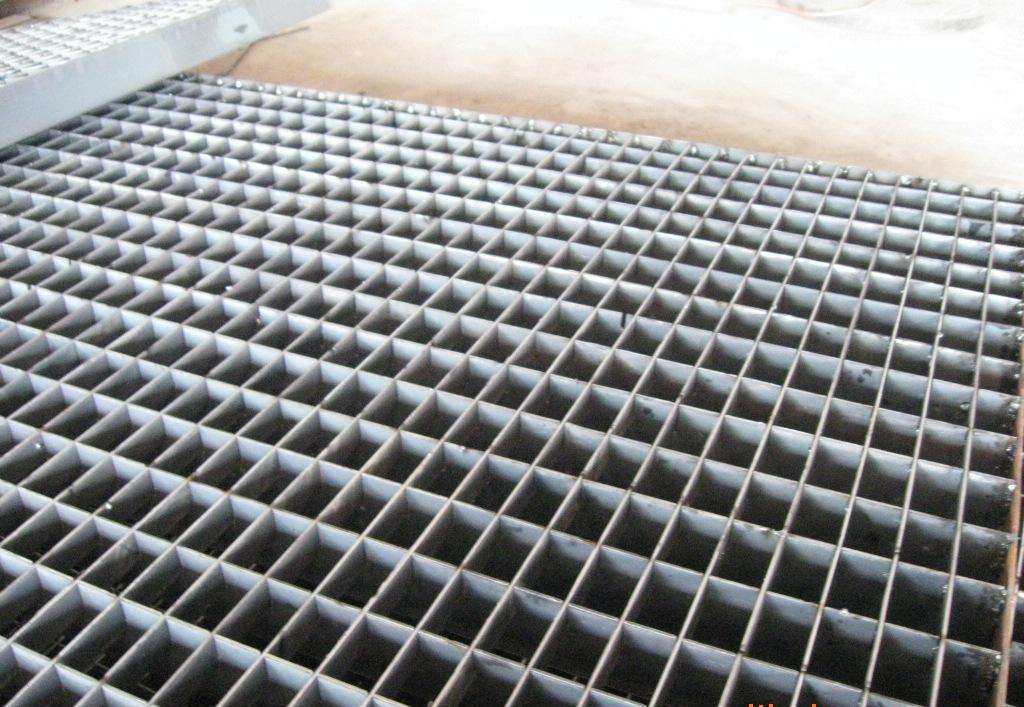 熱鍍鋅鋼格板的酸性方法